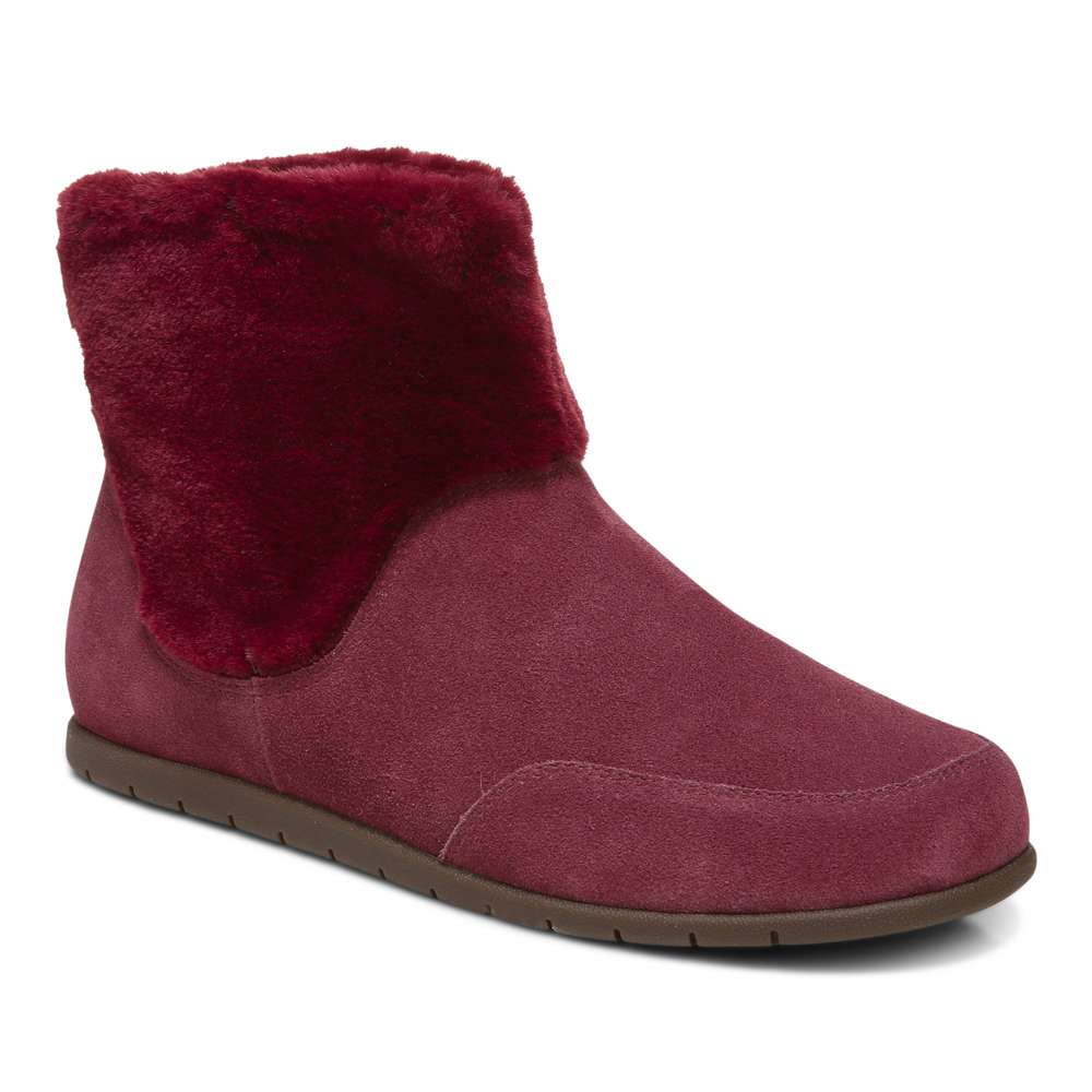 Maizie Slipper - Wine